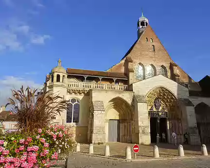 PXL021 Eglise Saint-Ayoul, XIIè-XVIè s. Merci à Alain pour la visite de Provins lors des journées européennes du Patrimoine.